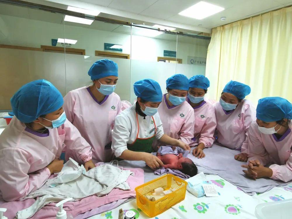 三江妇婴监护型护送